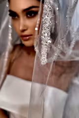 Amber Çizgisel Dantel İşlemeli Özel Tasarım Uzun Duvak - Mediha Cambaz Bridal