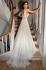 Ruby İpek Tül Dantel V Yaka Helen Gelinlik - Mediha Cambaz Bridal